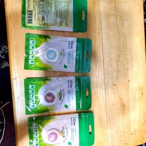 Kid's Bug Repellent Dnap Buttons. Set of 4